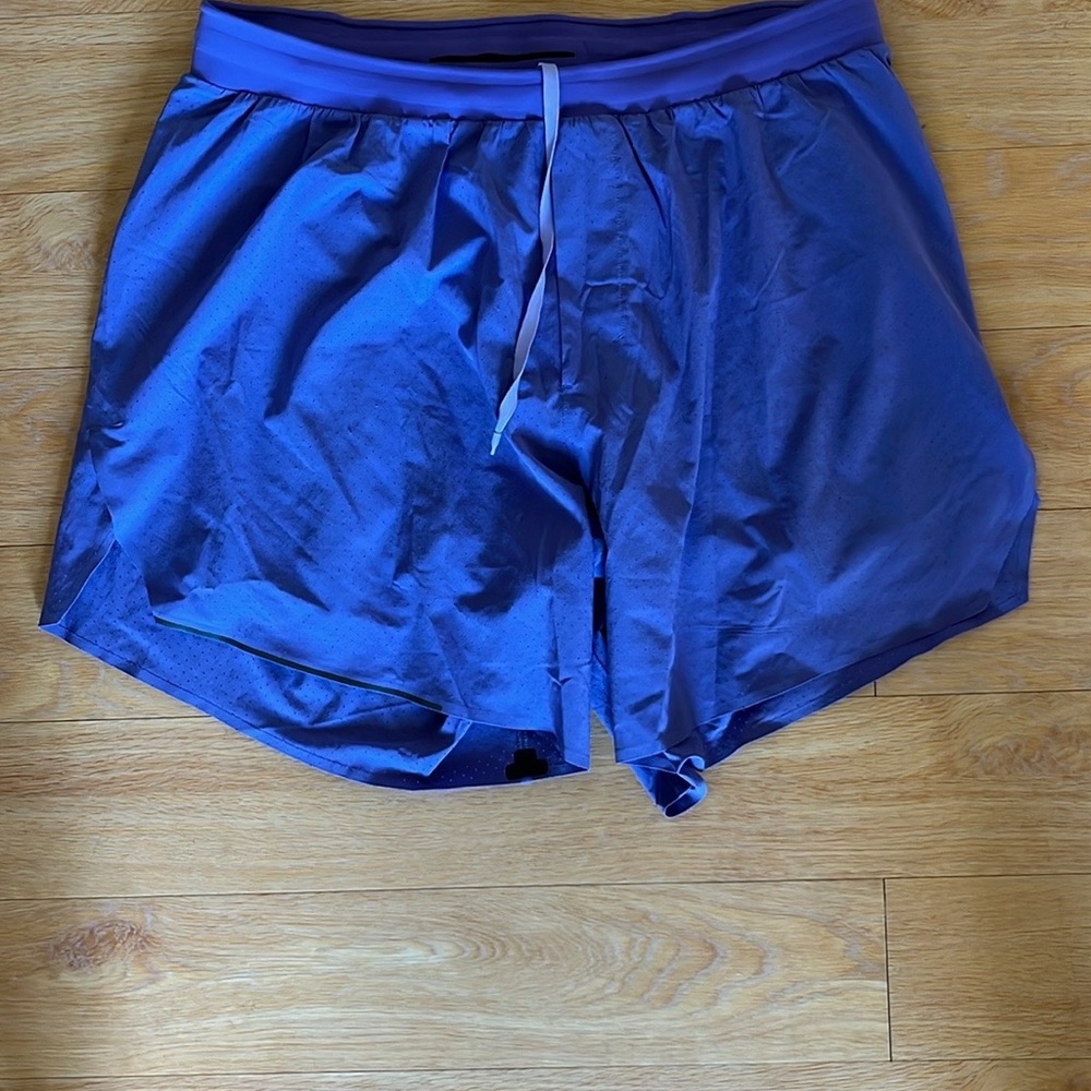 Men's Lululemon Purple liner shorts 7in